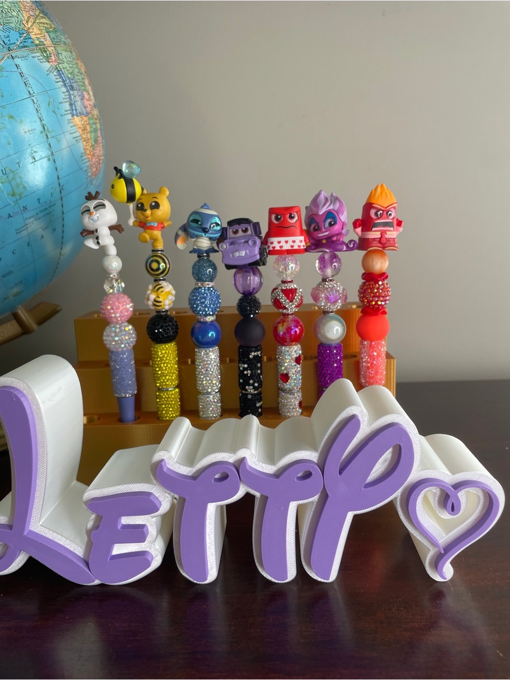 Disney Doorables Character Beaded Pens -  pick one - Dm for more info